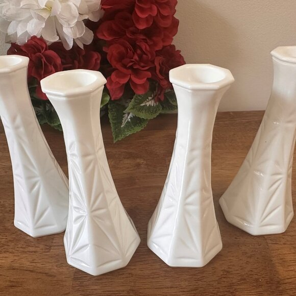 Set of 4 Hoosier Milk Glass Bud Vases Geometric Faceted White Vintage Wedding - Picture 3 of 6
